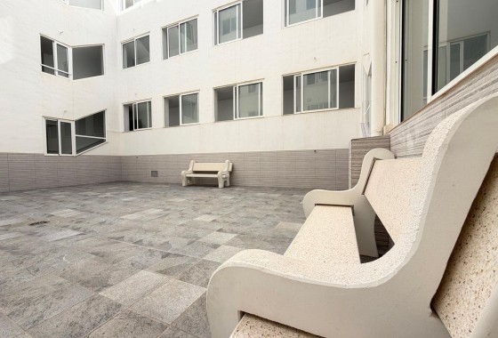 Herverkoop - Appartement / Flat -
Torrevieja - Las Piscinas Naturales