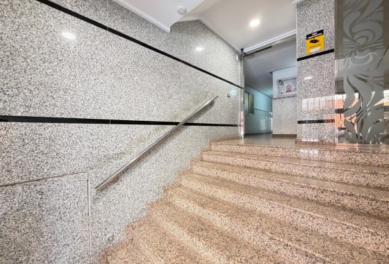 Herverkoop - Appartement / Flat -
Torrevieja - Las Piscinas Naturales