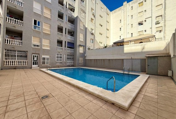 Herverkoop - Appartement / Flat -
Torrevieja - Playa de los Locos