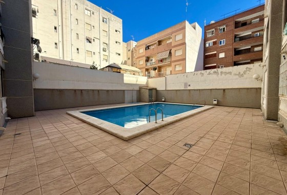 Herverkoop - Appartement / Flat -
Torrevieja - Playa de los Locos