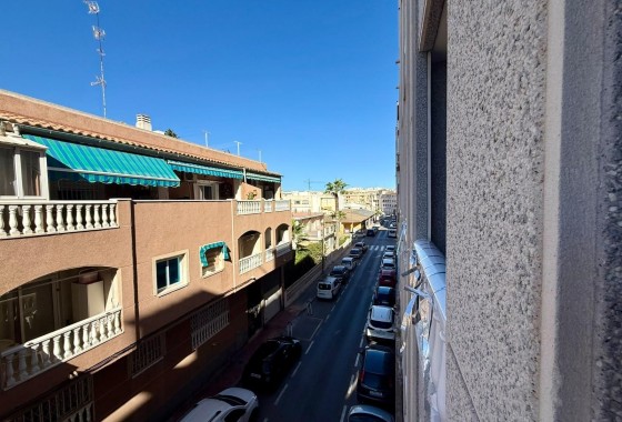 Herverkoop - Appartement / Flat -
Torrevieja - Playa de los Locos
