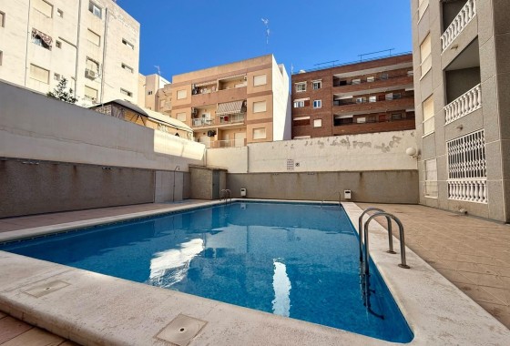 Herverkoop - Appartement / Flat -
Torrevieja - Playa de los Locos
