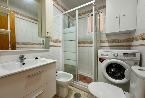 Herverkoop - Appartement / Flat -
Torrevieja - Playa de los Locos