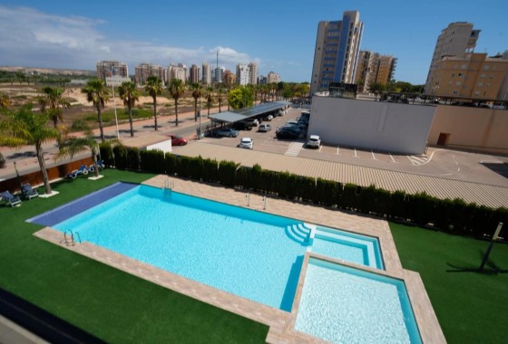 Herverkoop - Appartement / Flat -
Guardamar del Segura - puerto deportivo
