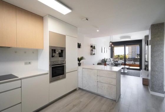 Herverkoop - Appartement / Flat -
Guardamar del Segura - puerto deportivo