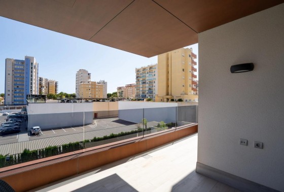 Herverkoop - Appartement / Flat -
Guardamar del Segura - puerto deportivo