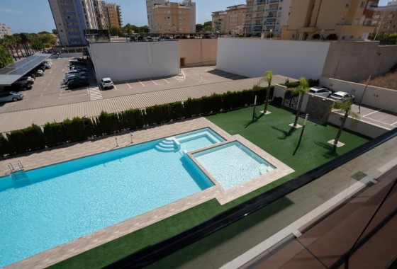 Herverkoop - Appartement / Flat -
Guardamar del Segura - puerto deportivo