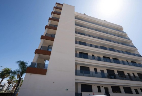 Herverkoop - Appartement / Flat -
Guardamar del Segura - puerto deportivo
