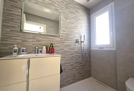 Herverkoop - Appartement / Flat -
Torrevieja - Aguas Nuevas