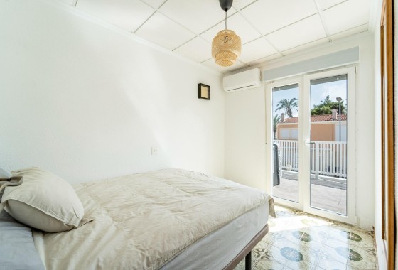 Herverkoop - Appartement / Flat -
Torrevieja - Playa de los Naufragos