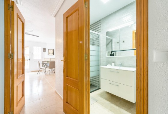 Herverkoop - Appartement / Flat -
Torrevieja - Playa de los Naufragos