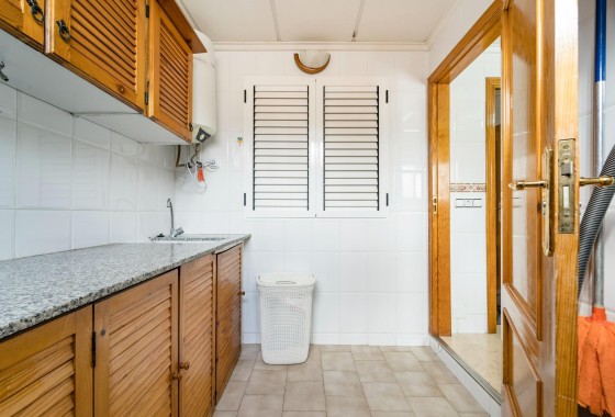 Herverkoop - Appartement / Flat -
Torrevieja - Playa de los Naufragos