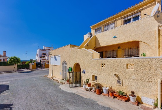 Herverkoop - Rijhuis -
San Fulgencio - La Marina