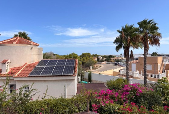 Herverkoop - Vrijstaande Villa -
Ciudad Quesada - Rojales - Urbanización Ciudad Quesada
