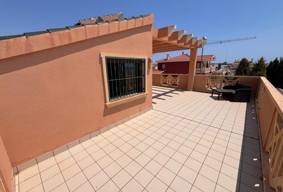 Herverkoop - Vrijstaande Villa -
Ciudad Quesada - Rojales - Urbanización Ciudad Quesada