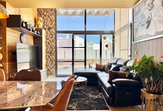 Herverkoop - Vrijstaande Villa -
Orihuela Costa - Cabo Roig