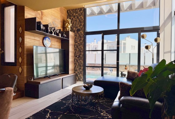 Herverkoop - Vrijstaande Villa -
Orihuela Costa - Cabo Roig
