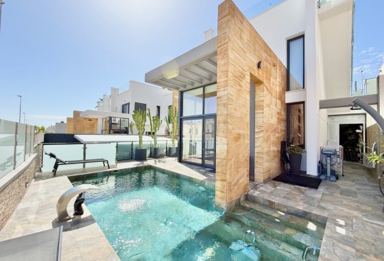 Herverkoop - Vrijstaande Villa -
Orihuela Costa - Cabo Roig