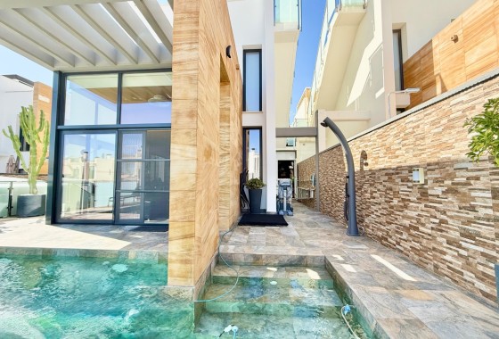 Herverkoop - Vrijstaande Villa -
Orihuela Costa - Cabo Roig