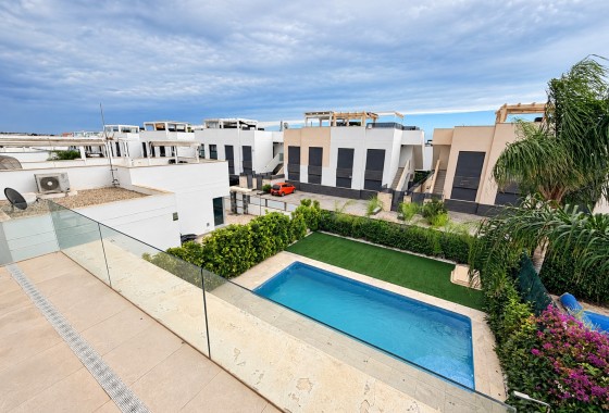 Herverkoop - Vrijstaande Villa -
Ciudad Quesada - Rojales - Ciudad Quesada