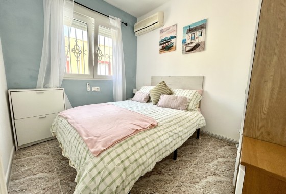 Venta - Adosado -
Cabo Roig
