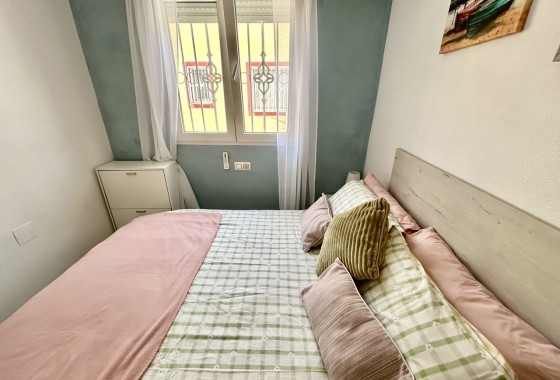 Venta - Adosado -
Cabo Roig