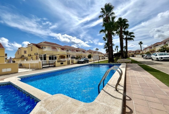 Venta - Adosado -
Cabo Roig