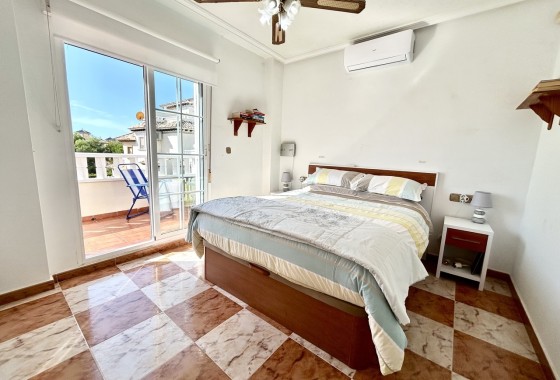 Herverkoop - Rijhuis -
Cabo Roig