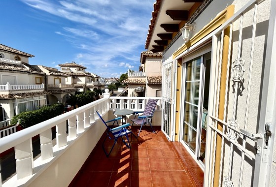 Herverkoop - Rijhuis -
Cabo Roig