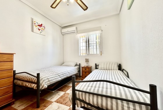 Herverkoop - Rijhuis -
Cabo Roig