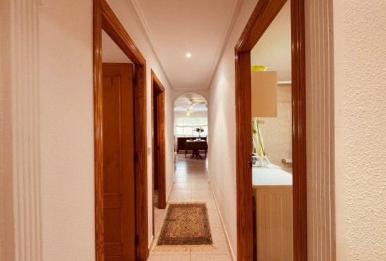Sprzedaż - Apartament / Mieszkanie -
La Mata