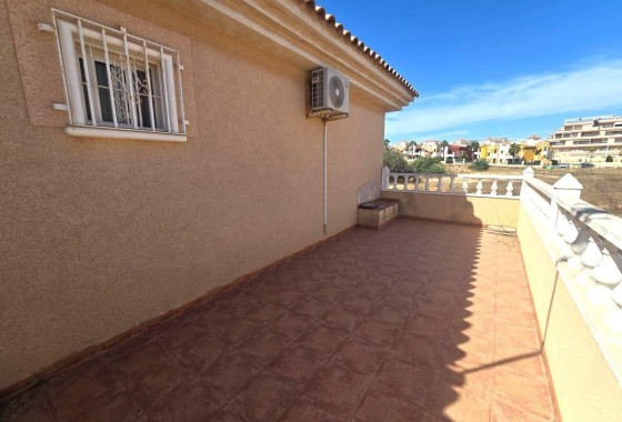 Herverkoop - Vrijstaande Villa -
Torrevieja - Los Balcones