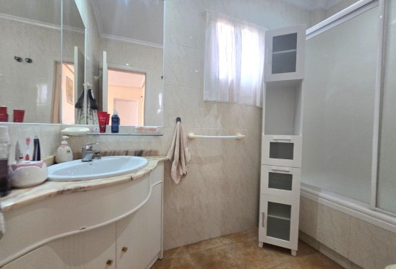 Herverkoop - Vrijstaande Villa -
Torrevieja - Los Balcones