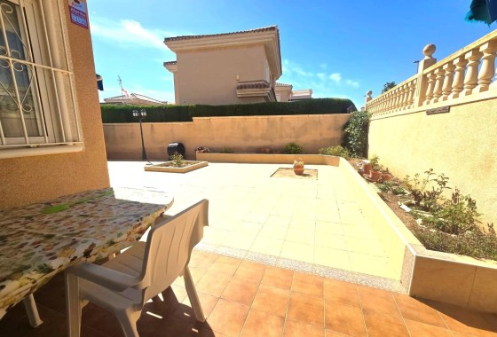 Herverkoop - Vrijstaande Villa -
Torrevieja - Los Balcones