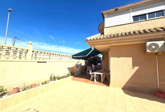 Herverkoop - Vrijstaande Villa -
Torrevieja - Los Balcones