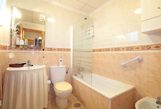 Herverkoop - Appartement / Flat -
Torrevieja - Acequion