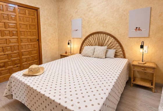 Herverkoop - Appartement / Flat -
Torrevieja - Playa de los Locos