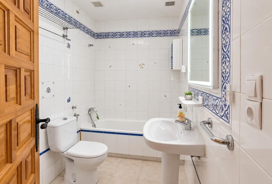 Herverkoop - Appartement / Flat -
Torrevieja - Playa de los Locos