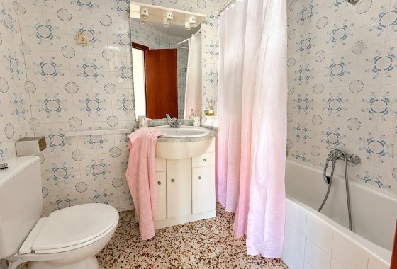 Herverkoop - Appartement / Flat -
Torrevieja - Acequion