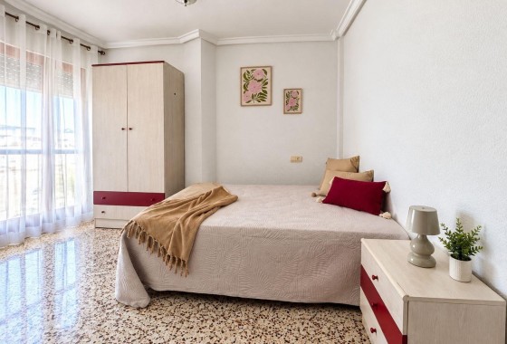 Herverkoop - Appartement / Flat -
Torrevieja - Acequion