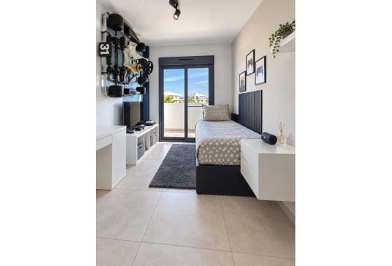 Sprzedaż - Apartament / Mieszkanie -
El Raso