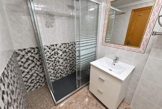 Revente - Appartement -
Guardamar del Segura - El Moncayo