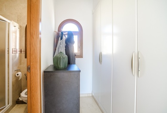 Venta - Adosado -
Algorfa