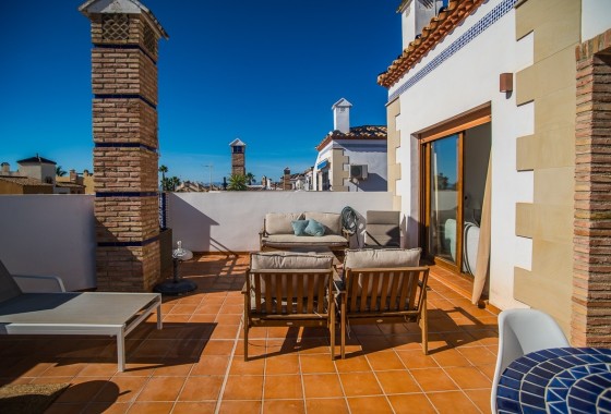 Venta - Adosado -
Algorfa