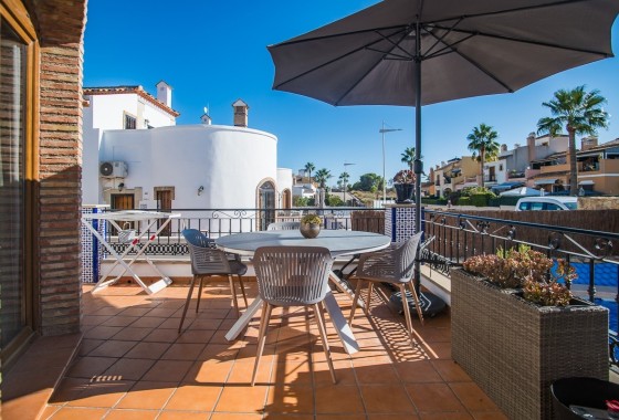Venta - Adosado -
Algorfa