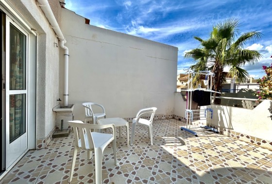 Herverkoop - Rijhuis -
Playa Flamenca