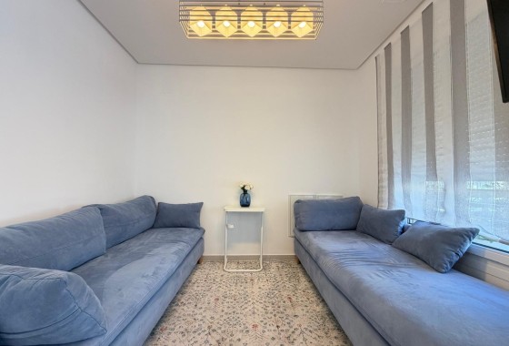 Resale - Townhouse -
Torrevieja - Aguas Nuevas