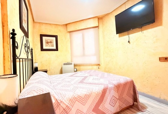 Herverkoop - Appartement / Flat -
Torrevieja - Acequion