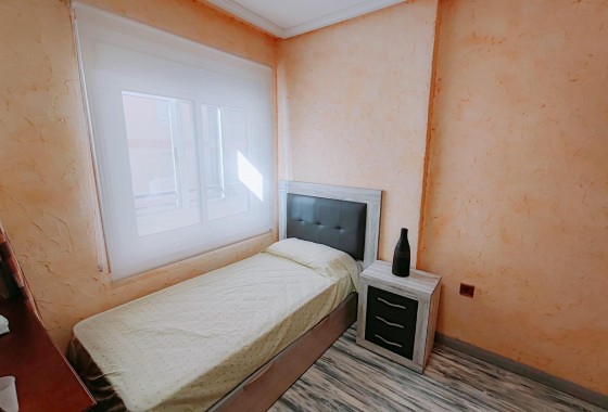 Herverkoop - Appartement / Flat -
Torrevieja - Acequion