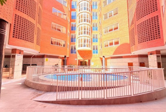 Herverkoop - Appartement / Flat -
Torrevieja - Acequion